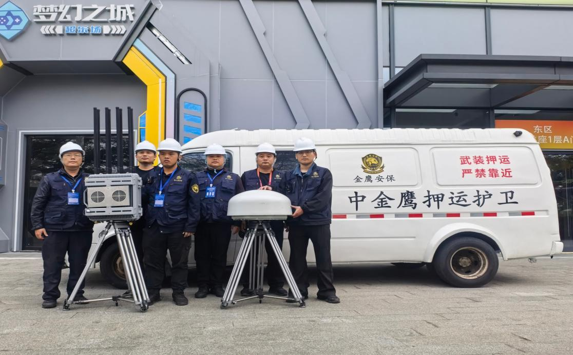 鷹擊長(zhǎng)空   航域保障——中金鷹押運(yùn)無(wú)人機(jī)中隊(duì)圓滿(mǎn)完成2025海口馬拉松反制任務(wù)